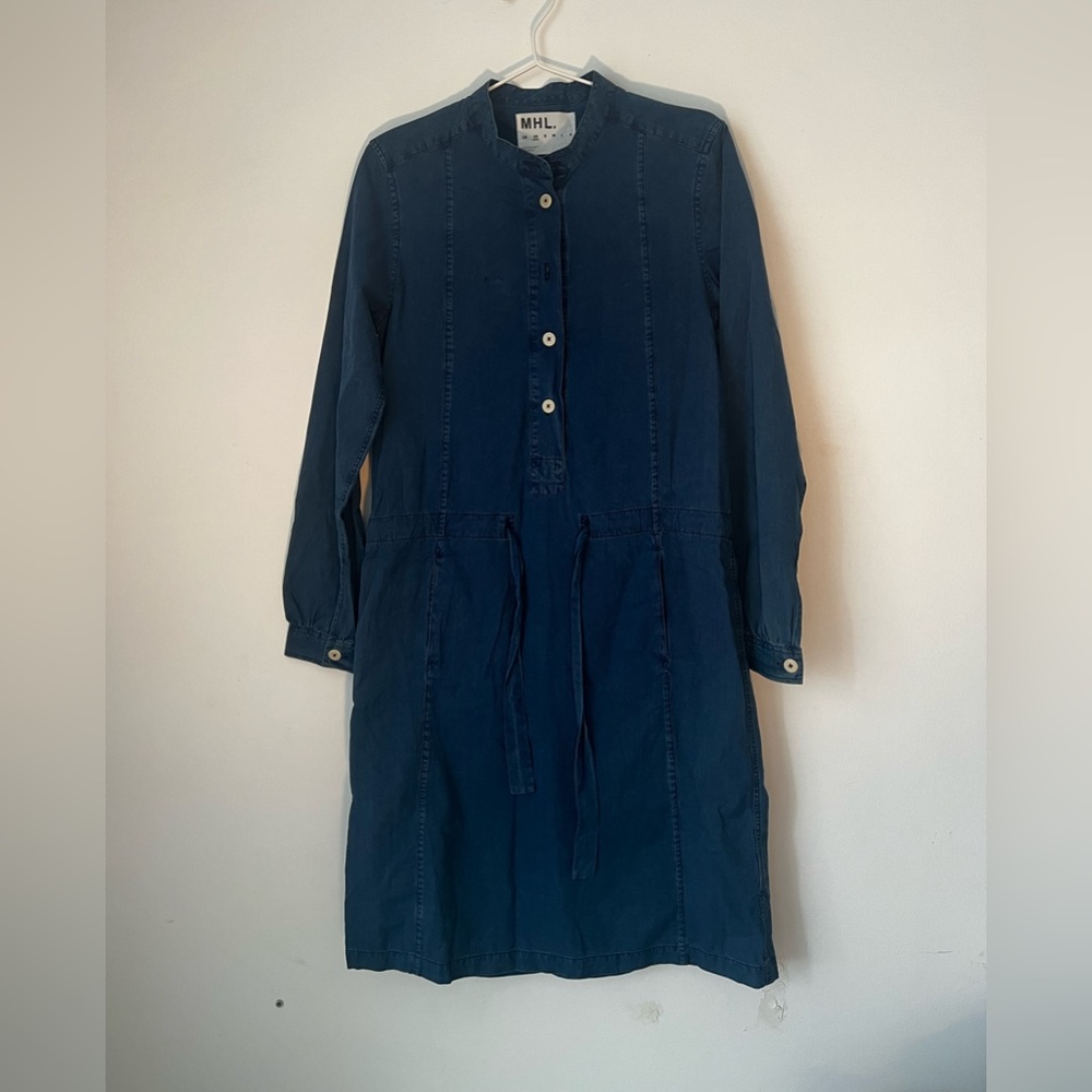 MHL worker dress